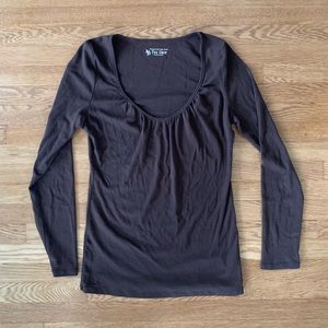 Brown Long Sleeve Scoop Neck Shirt